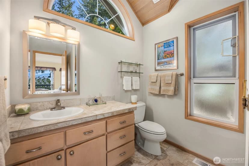 Property photo for 10322 Misery Point Road Nw, Seabeck photo 18