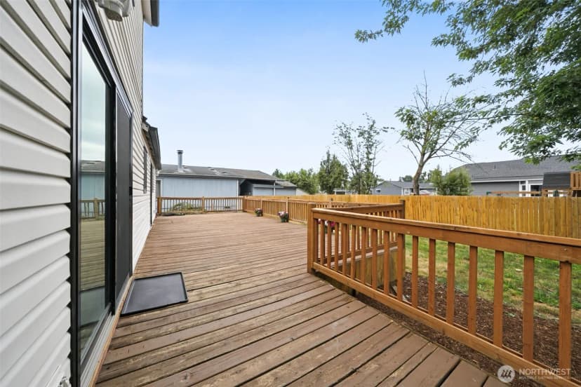 Property photo for 202 11th Avenue N, Algona photo 30
