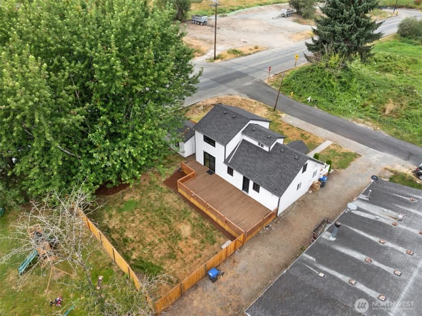 Property photo for 202 11th Avenue N, Algona photo 36