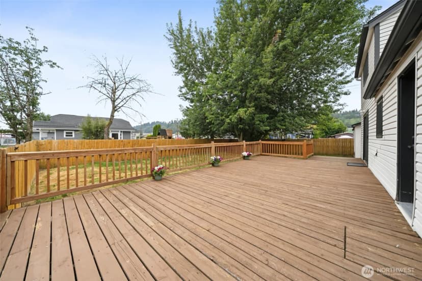 Property photo for 202 11th Avenue N, Algona photo 29