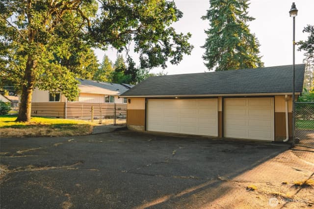 Property photo for 609 141st Street S, Tacoma photo 3