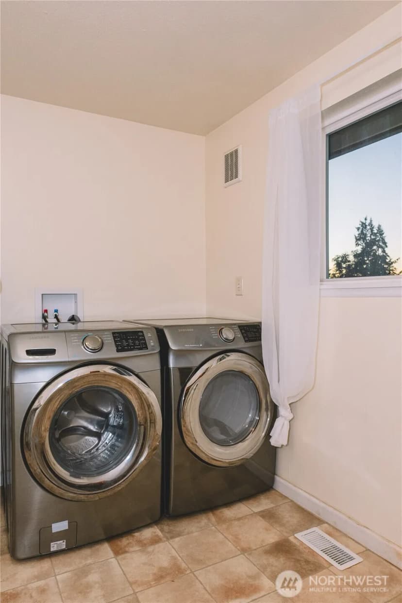 Property photo for 609 141st Street S, Tacoma photo 29