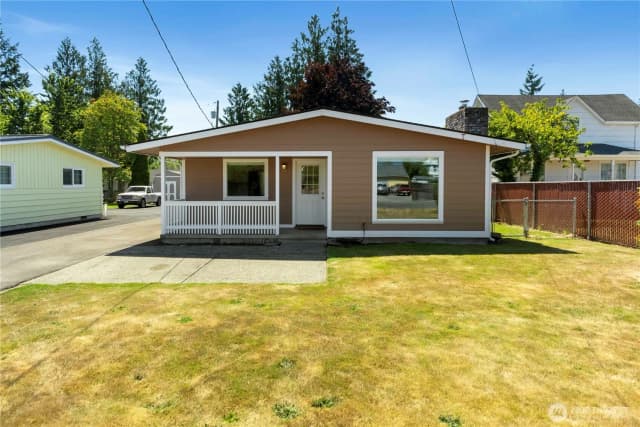 Property photo for 2040 Roosevelt Avenue, Enumclaw