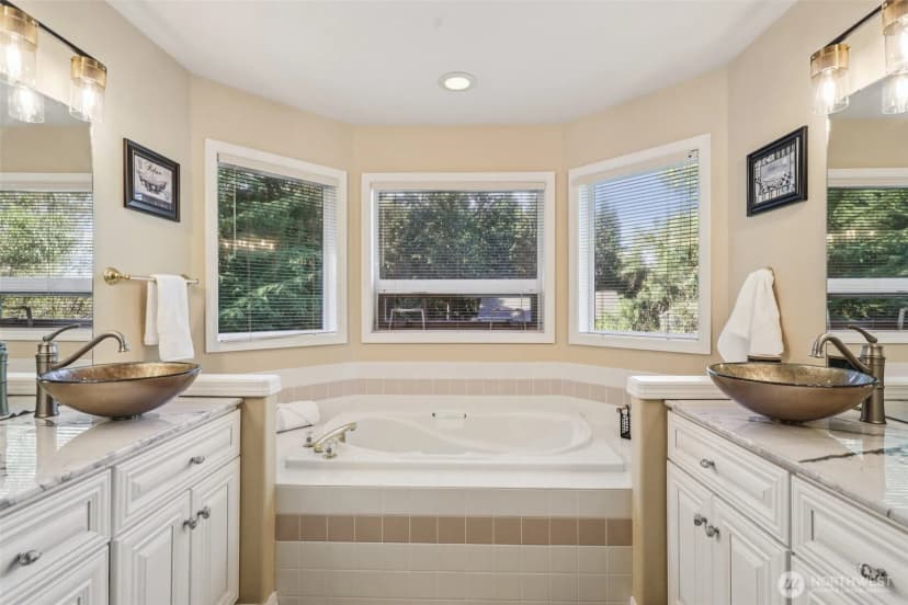 Property photo for 708 Sw 353rd Place, Federal Way photo 22