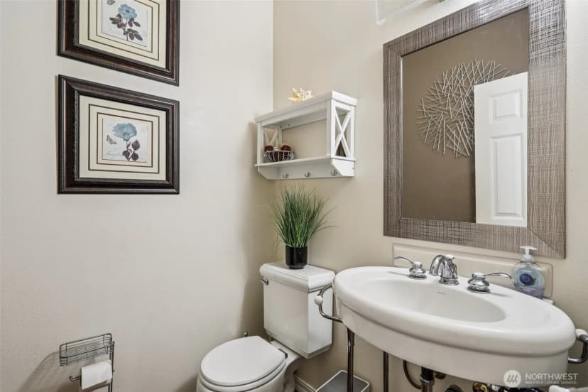 Property photo for 708 Sw 353rd Place, Federal Way photo 17