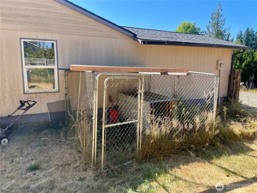 Property photo for 311 Cedar Court, Winlock photo 35