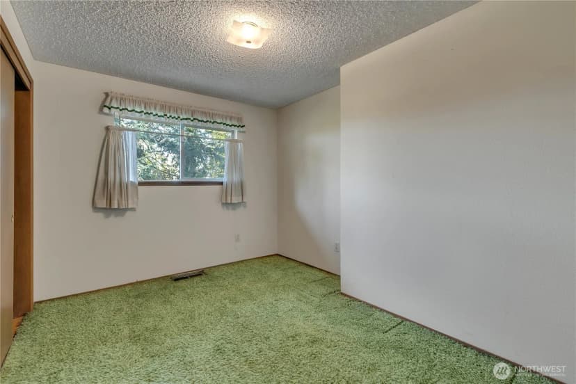 Property photo for 8811 25th Avenue Ct S, Lakewood photo 21