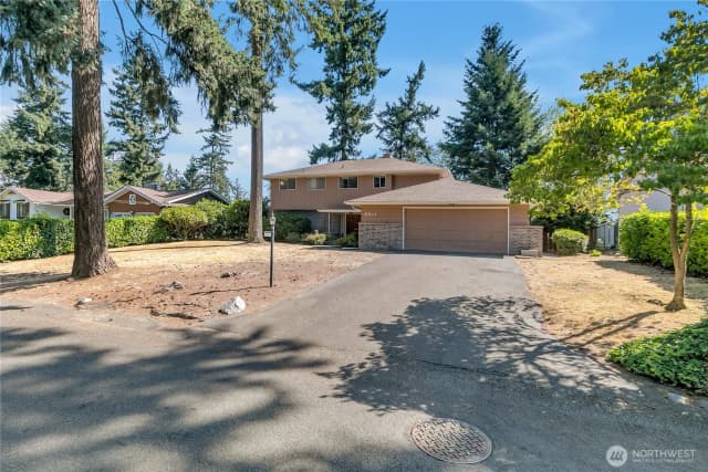 Property photo for 8811 25th Avenue Ct S, Lakewood photo 3