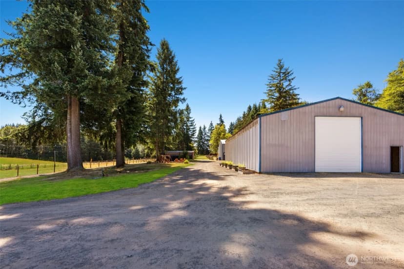 Property photo for 23706 Ne W H Garner Road, Yacolt photo 5
