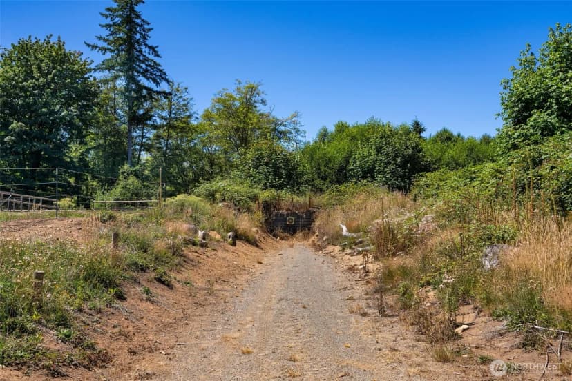 Property photo for 23706 Ne W H Garner Road, Yacolt photo 15