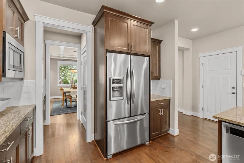 Property photo for 13630 Ne 133rd Street, Kirkland photo 11