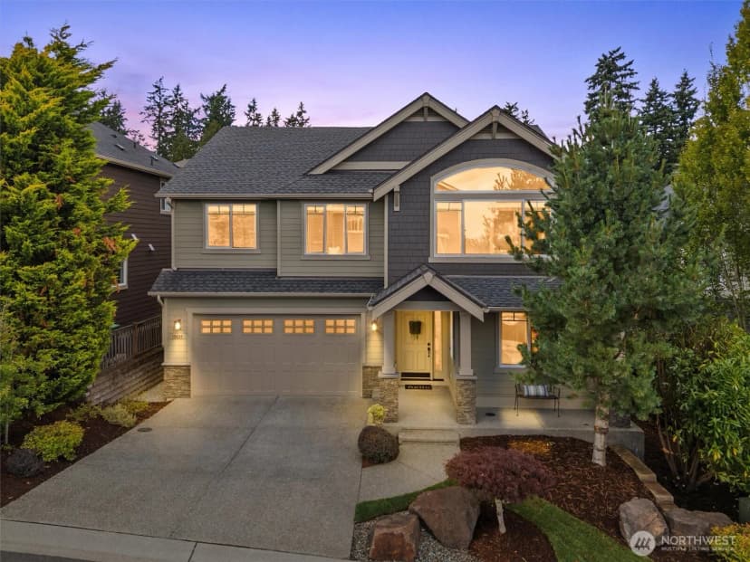 Property photo for 13630 Ne 133rd Street, Kirkland photo 2