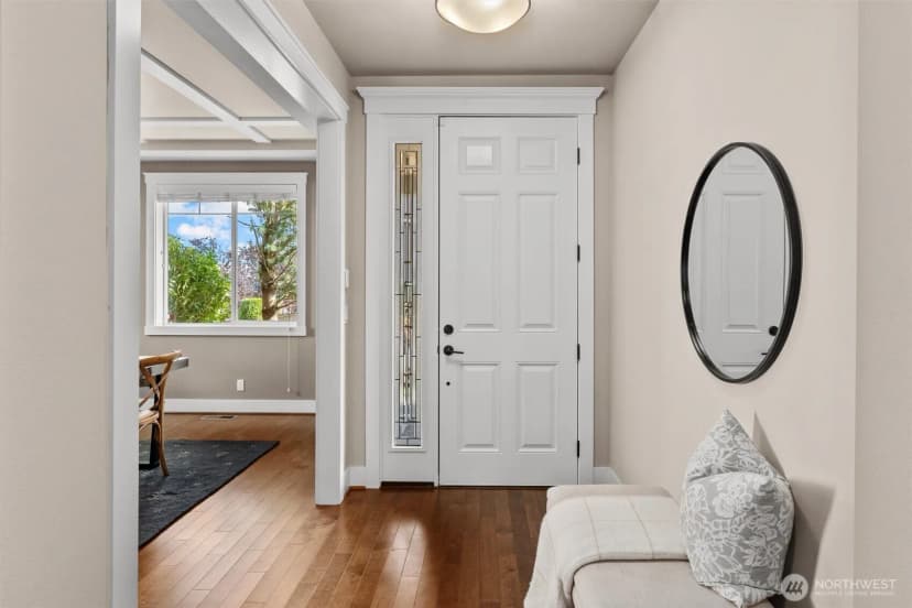 Property photo for 13630 Ne 133rd Street, Kirkland photo 6