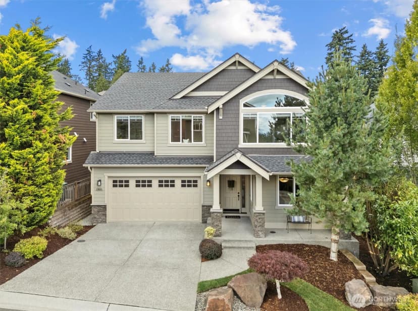 Property photo for 13630 Ne 133rd Street, Kirkland photo 3