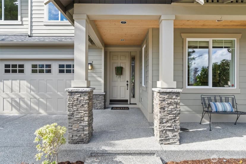Property photo for 13630 Ne 133rd Street, Kirkland photo 4
