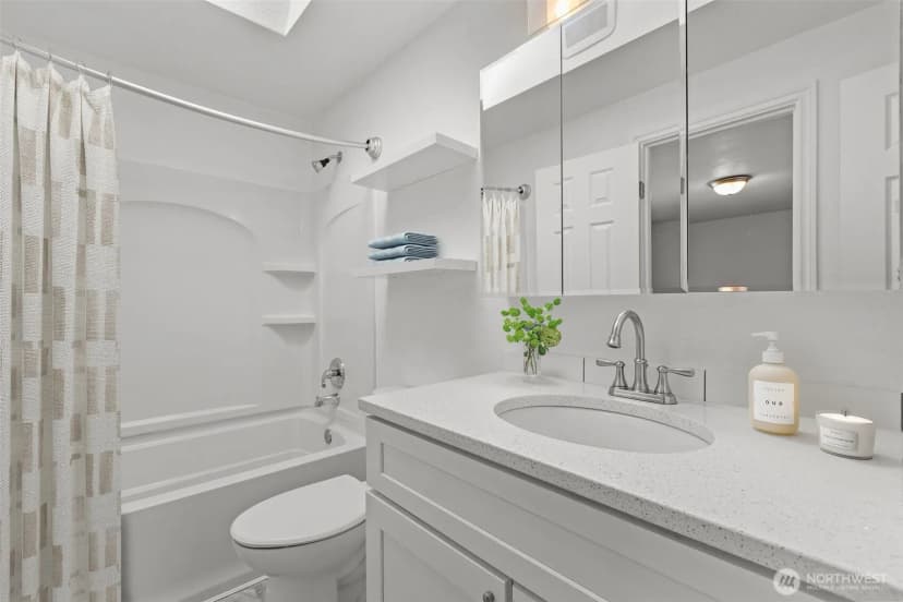 Property photo for 1713 S 30th Street, Mount Vernon photo 12
