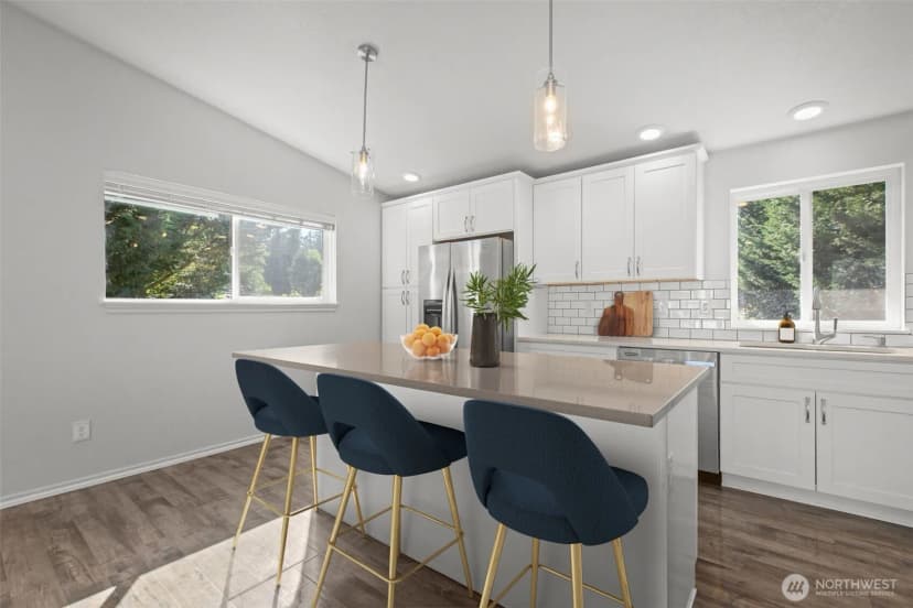 Property photo for 1713 S 30th Street, Mount Vernon photo 6