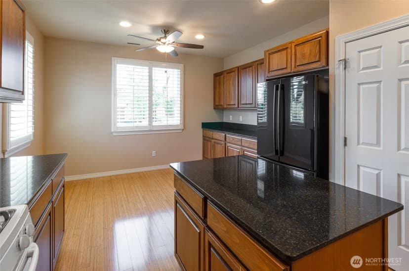 Property photo for 8309 Camano Loop Ne, Lacey photo 7