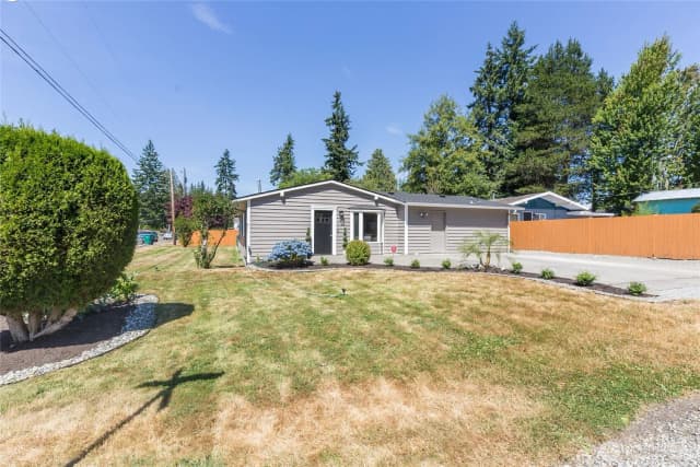 Property photo for 5431 206th Street Sw, Lynnwood photo 2