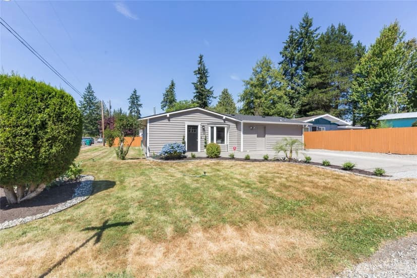 Property photo for 5431 206th Street Sw, Lynnwood photo 2