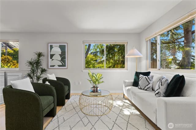 Property photo for 1612 32nd Avenue, Seattle photo 5