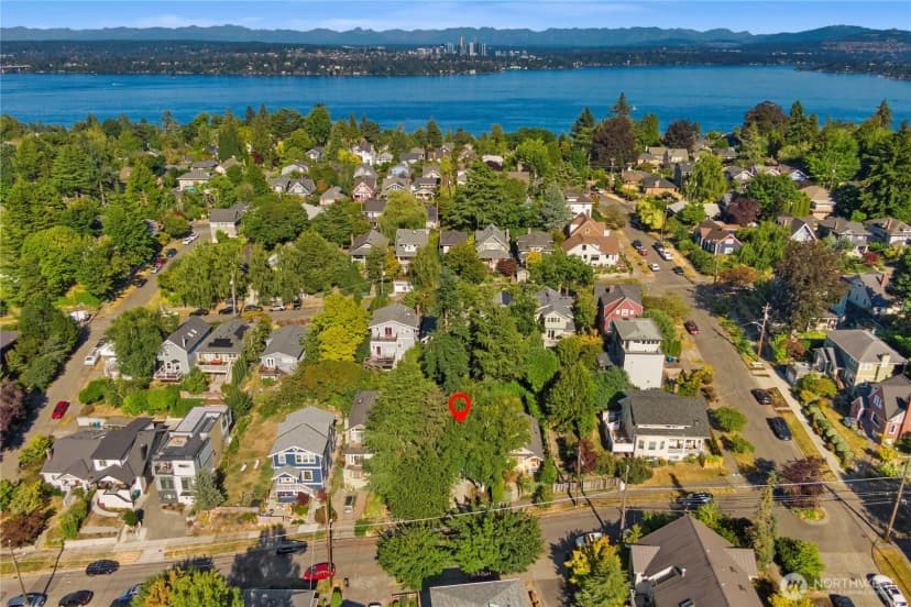 Property photo for 1612 32nd Avenue, Seattle photo 22