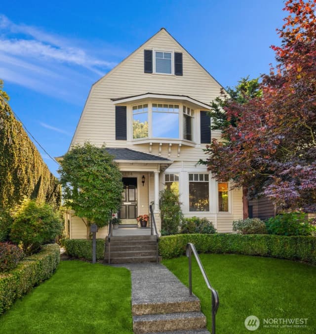 Property photo for 1234 2nd Avenue N, Seattle