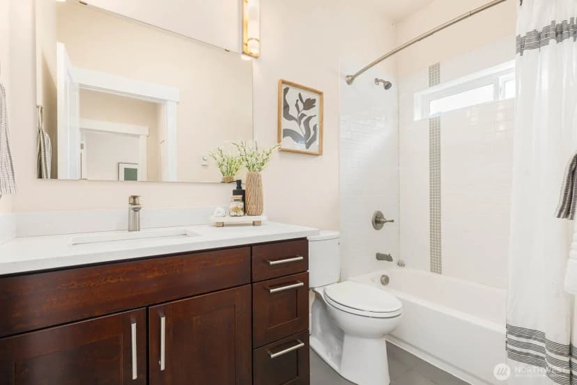 Property photo for 7412 45th Avenue S, Seattle photo 26
