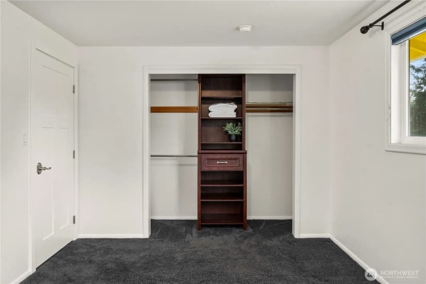 Property photo for 10212 Cedrona Street Sw, Lakewood photo 15