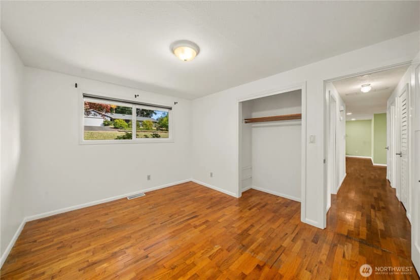 Property photo for 10212 Cedrona Street Sw, Lakewood photo 17