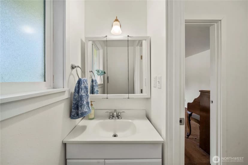 Property photo for 10212 Cedrona Street Sw, Lakewood photo 11