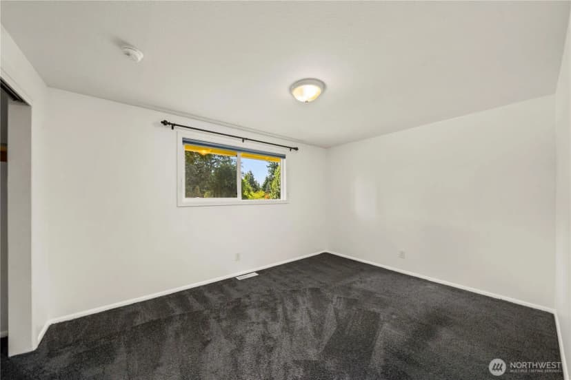 Property photo for 10212 Cedrona Street Sw, Lakewood photo 14
