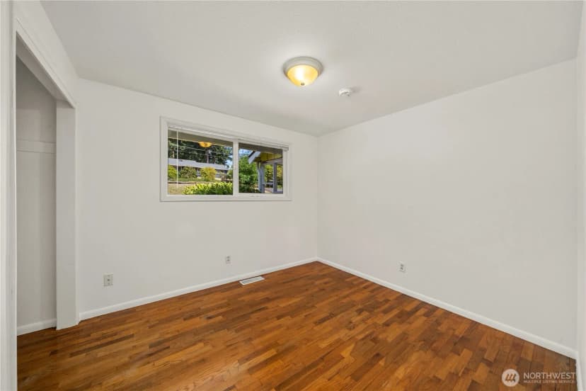 Property photo for 10212 Cedrona Street Sw, Lakewood photo 16