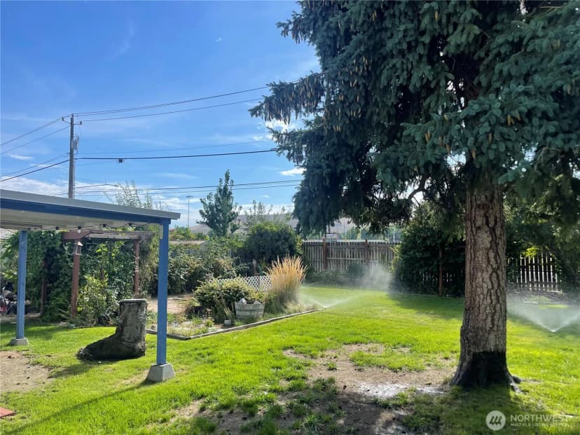 Property photo for 833 C Street Nw, Ephrata photo 11