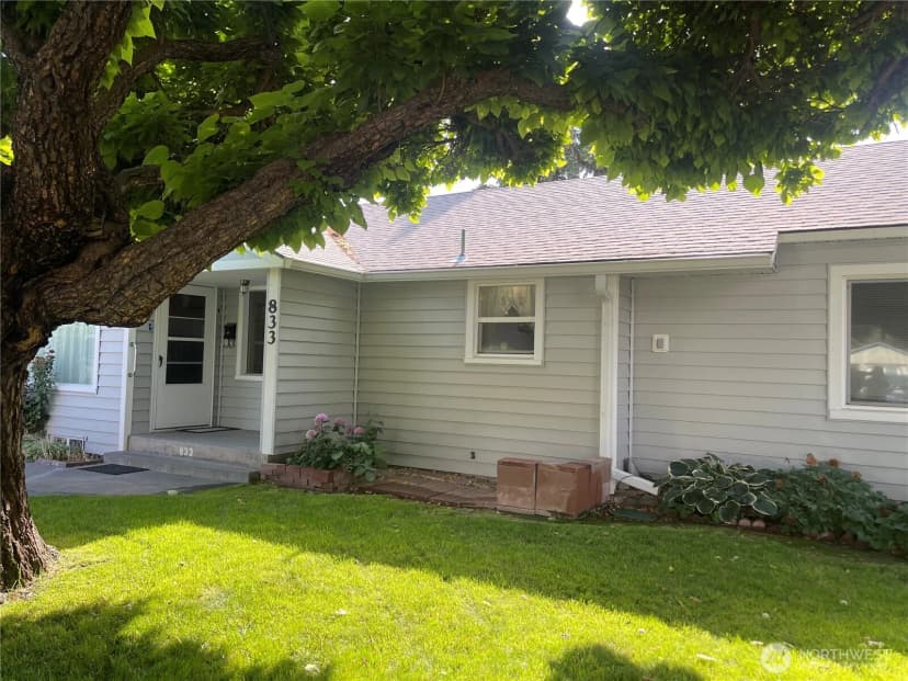 Property photo for 833 C Street Nw, Ephrata photo 5