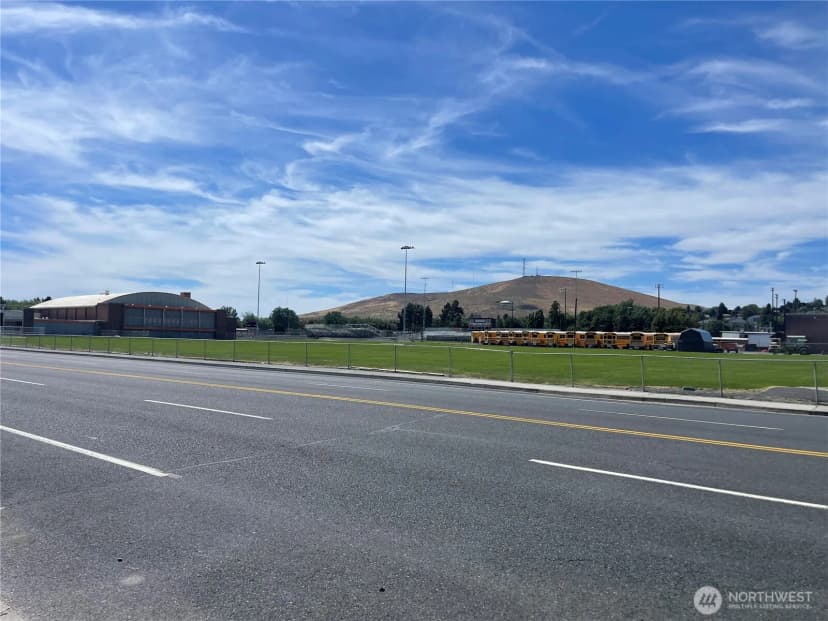 Property photo for 833 C Street Nw, Ephrata photo 24