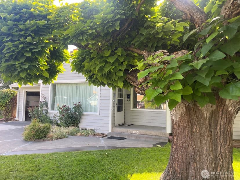 Property photo for 833 C Street Nw, Ephrata photo 8