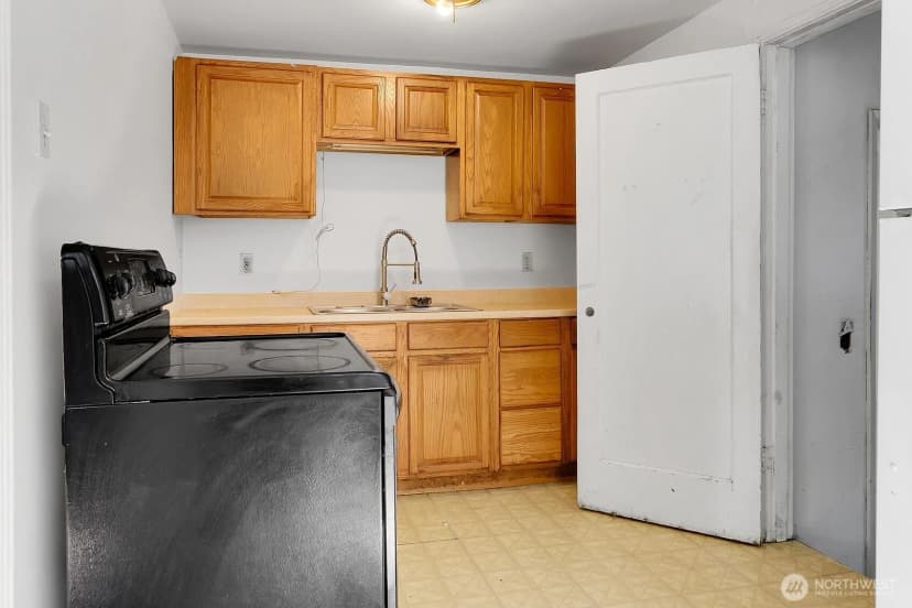 Property photo for 4732 45th Avenue S, Seattle photo 13