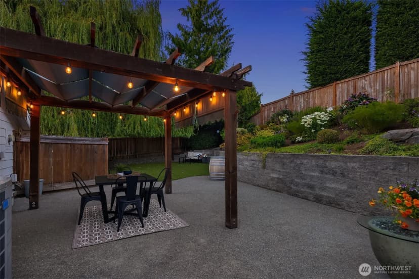 Property photo for 8718 200th Street Sw, Edmonds photo 3
