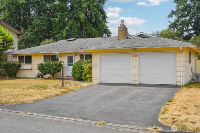 Property photo for 2109 168th Avenue Ne, Bellevue photo 2