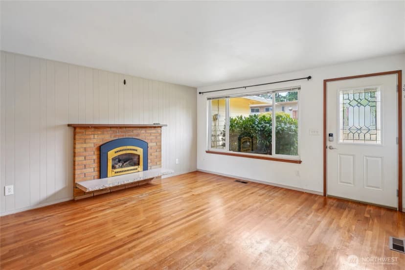 Property photo for 2109 168th Avenue Ne, Bellevue photo 4