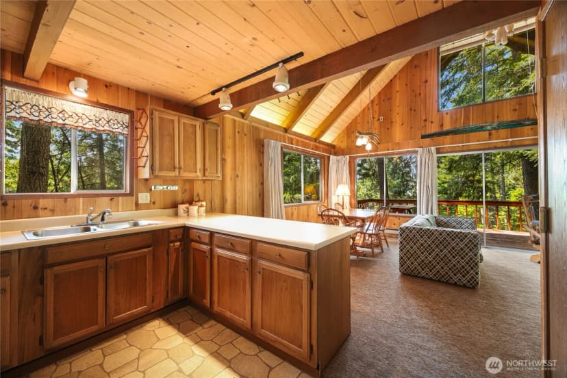 Property photo for 1522 Pine Lock Sun Dr, Ronald photo 10