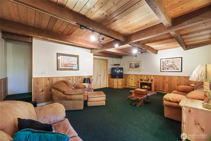 Property photo for 1522 Pine Lock Sun Dr, Ronald photo 17