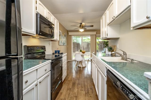 Property photo for 17430 Ambaum Boulevard S #10, Burien photo 3