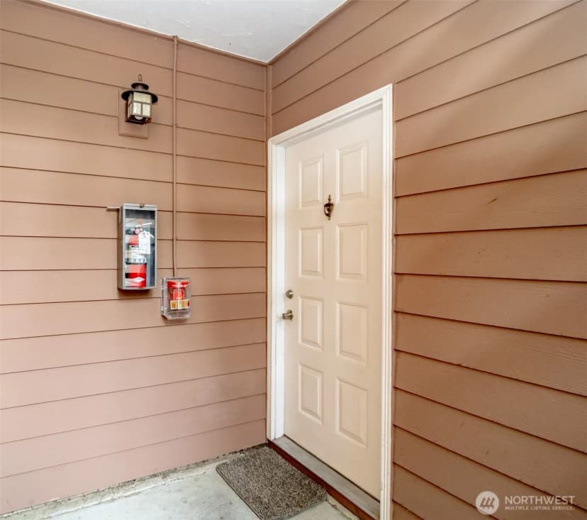 Property photo for 17430 Ambaum Boulevard S #10, Burien photo 18