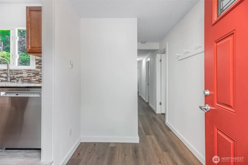 Property photo for 7051 S 125th Street, Seattle photo 16