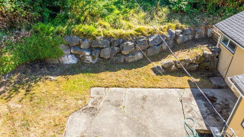 Property photo for 7051 S 125th Street, Seattle photo 27
