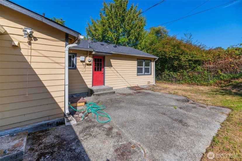 Property photo for 7051 S 125th Street, Seattle photo 24