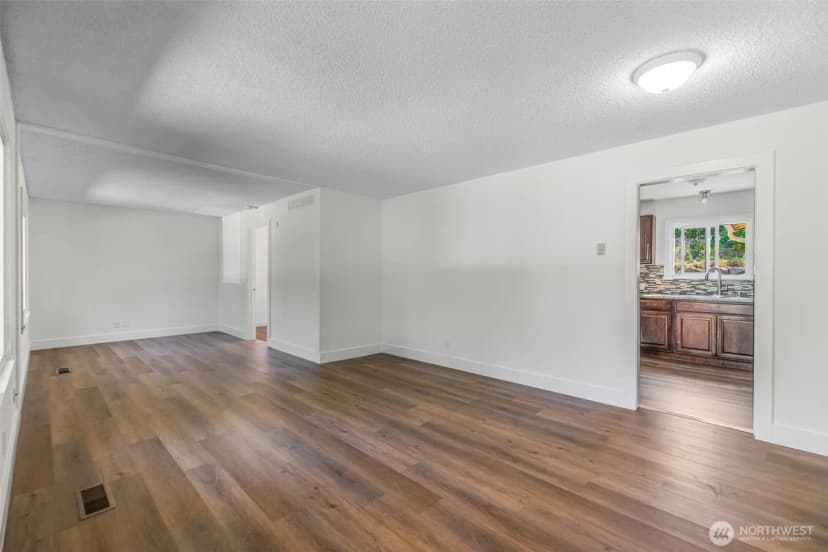 Property photo for 7051 S 125th Street, Seattle photo 10