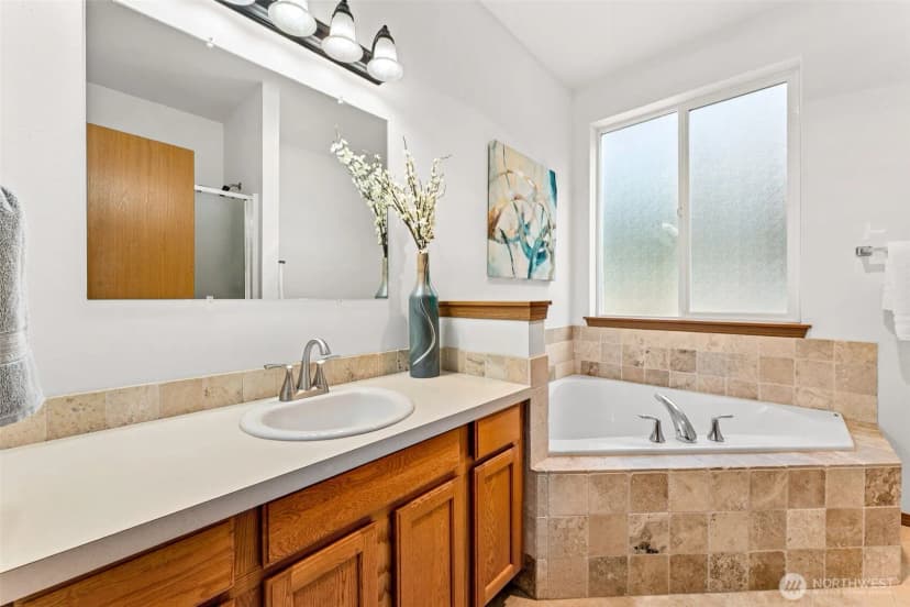 Property photo for 12702 Ranch Ridge Court Sw, Port Orchard photo 19